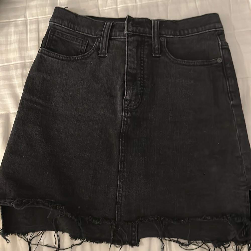 Madewell black denim skirt size 24 (fits like 25)